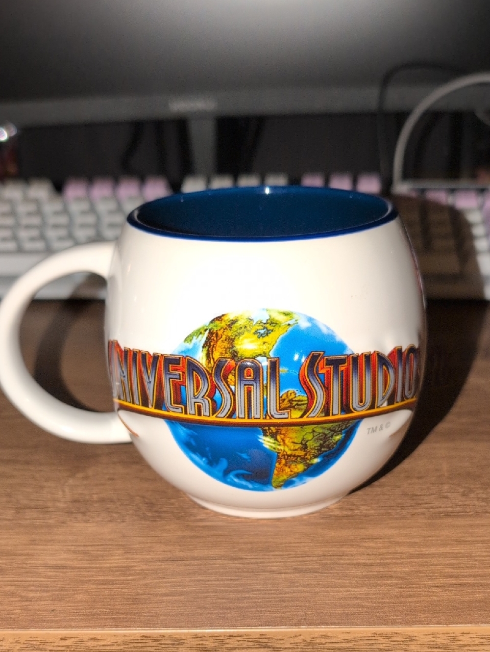 Vintage 2012 Universal Studios 3D Embossed Globe Coffee Mug White Blue